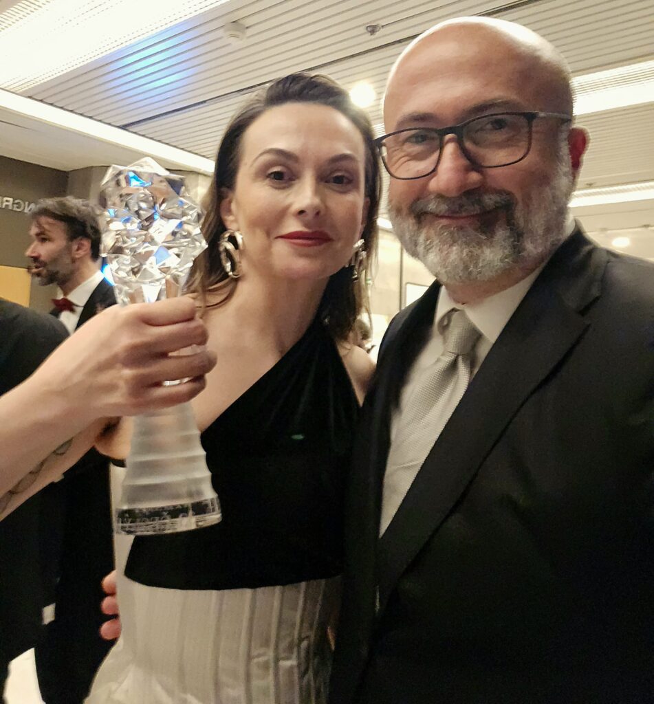 S producentkou Dagmar Sedláčkovou, která získala Českého lva za "Karavan". Bylo mi ctí být součástí tohoto převážně ženského týmu.