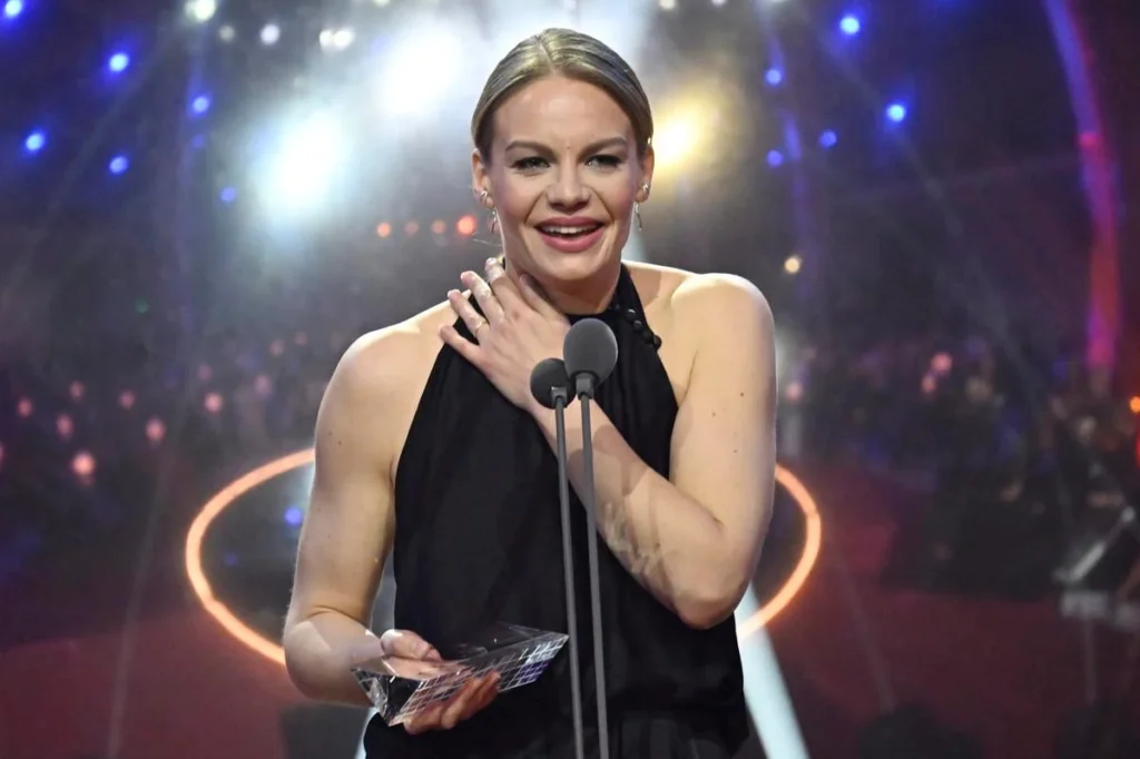 Kategorii Nejlepší herečka ve vedlejší roli ovládly matka s dcerou. Juliána Brutovská nakonec porazila svoji maminku Janu Oľhovou, která byla nominována za filmy "Nahoře nebe, v dolině já" a "Kronika věčných snílků". Foto: Pavel Neubauer/TASR