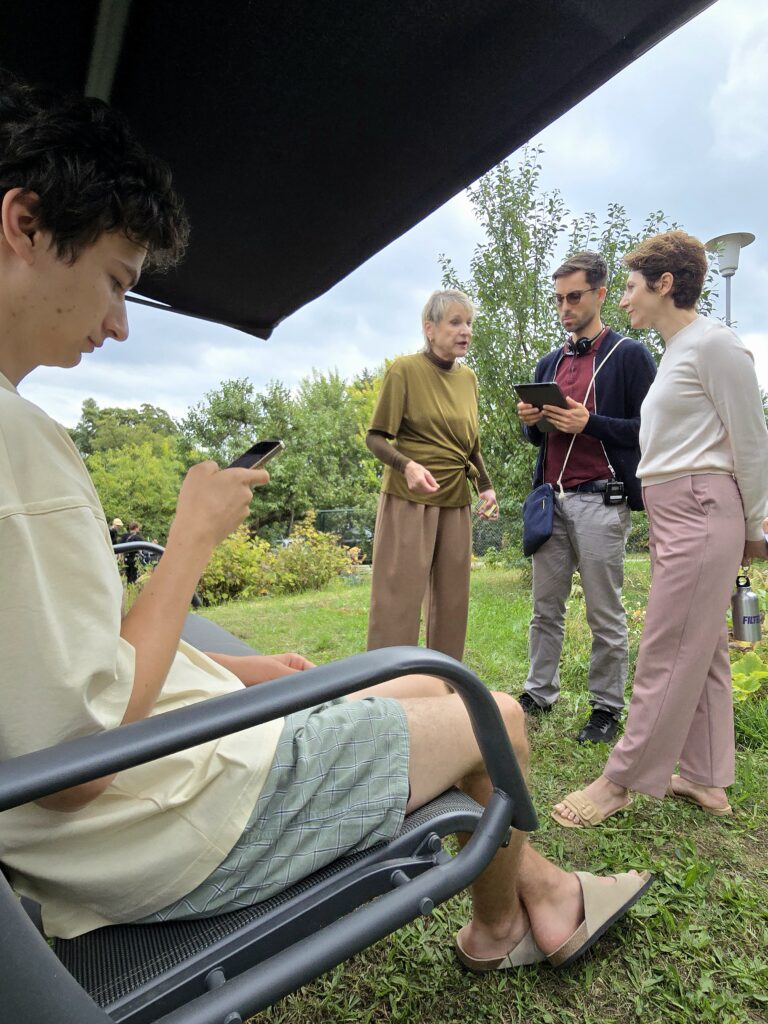 Antonio Šoposki, Simona Peková, režisér David Semler a Martha Issová během novinářského dne.